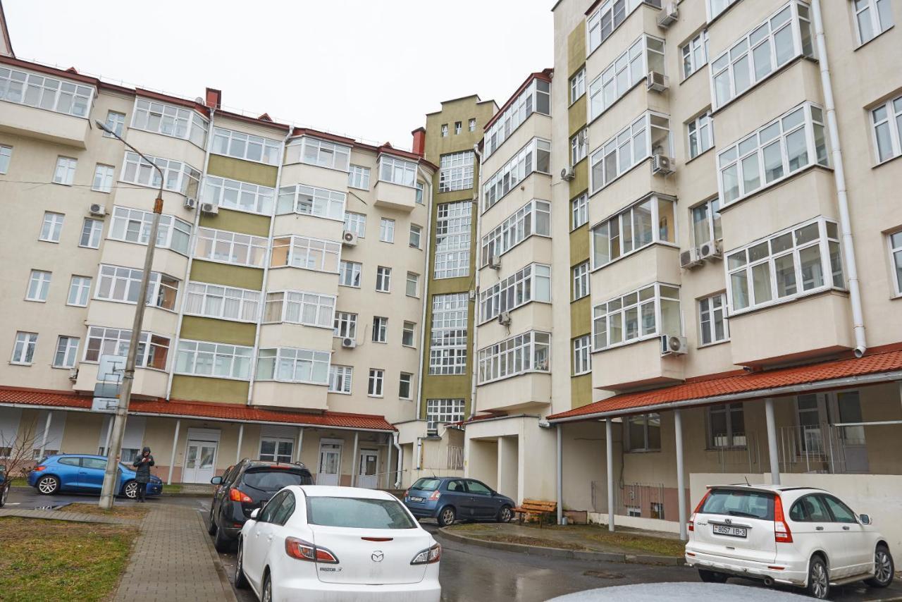 Paulmarie Apartments On Prs. Lenina, 51 Gomel Kültér fotó