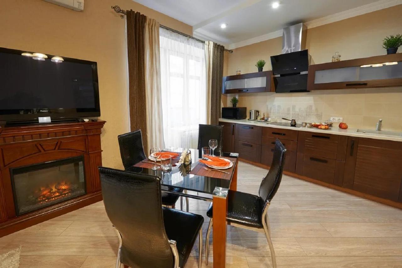 Paulmarie Apartments On Prs. Lenina, 51 Gomel Kültér fotó